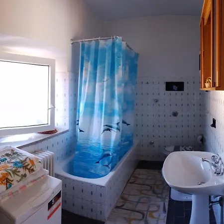 Bed and breakfast Nonna Anita Castelveccana